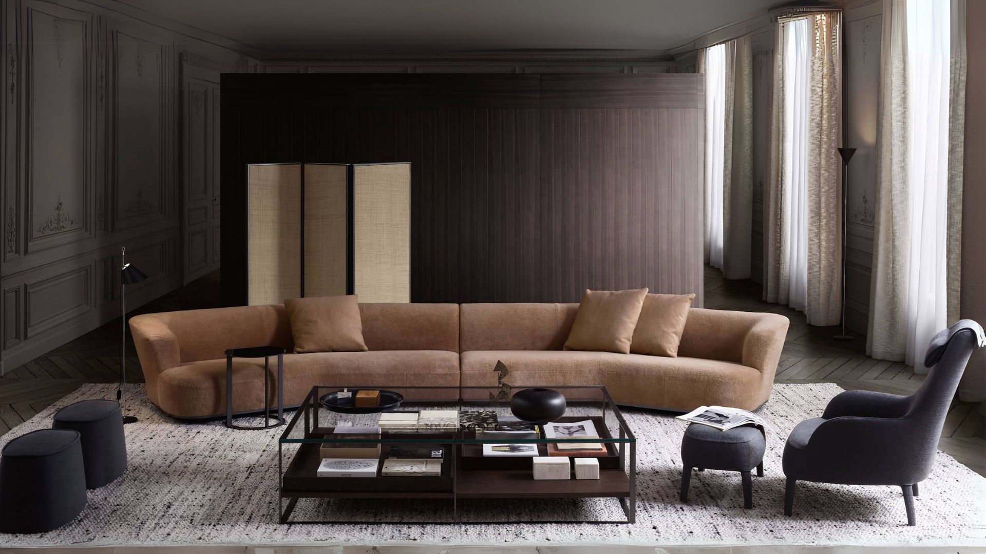Maxalto living room with a solid wood and leather sofa at BeDESIGN Houston